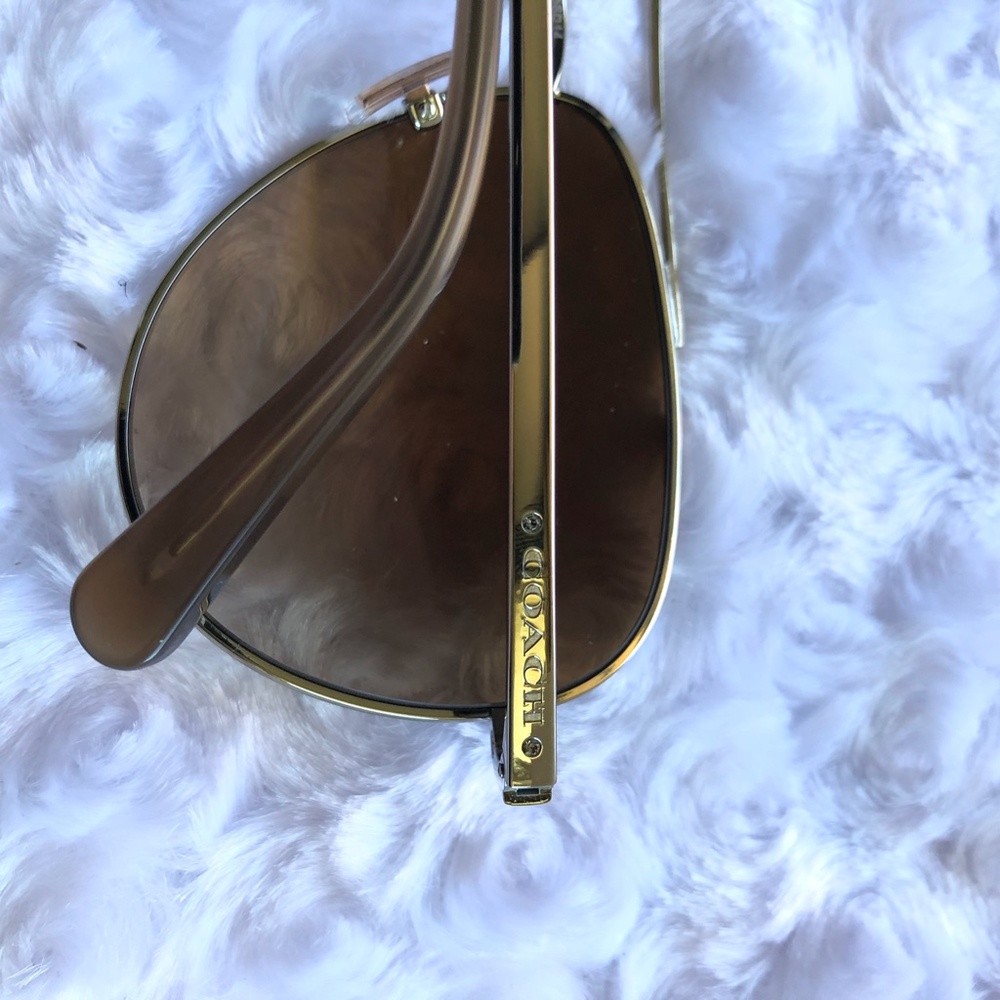 Coach Women's Aviator Sunglasses NWT - Picture 10 of 15